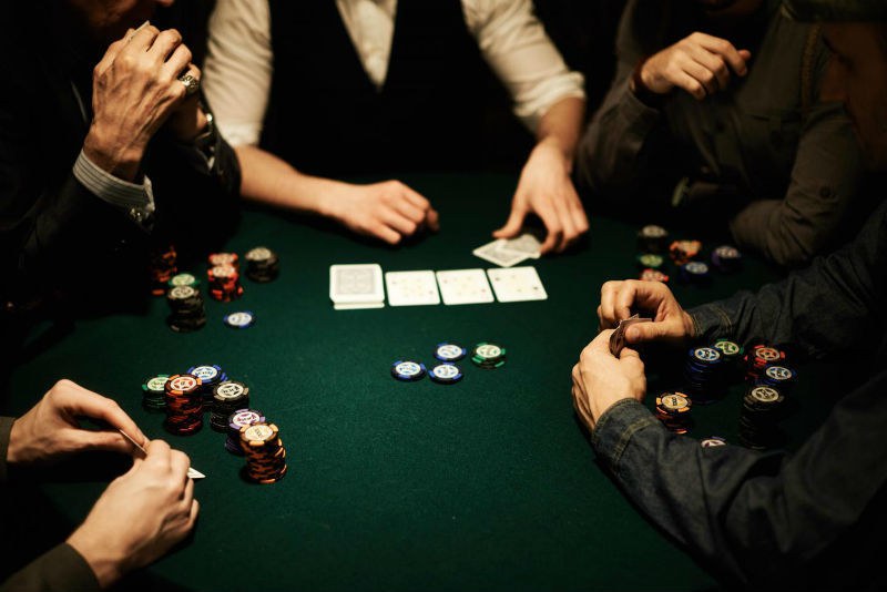 покерный стол