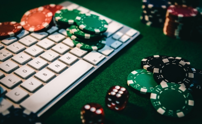 coronavirus online poker покер в мире